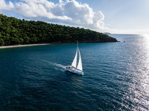 Segelyacht Sun Odyssey 440 Yachtcharter in Nanny Cay Marina