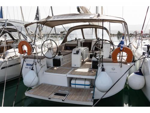 Sailing boat Sun Odyssey 440 available for charter in Gouvia