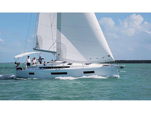 Sailing yacht Sun Odyssey 440 for rent in Sukosan Bibinje