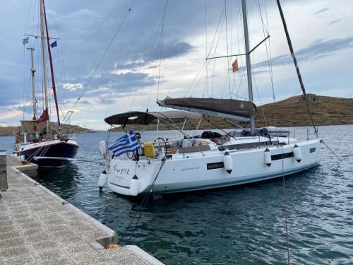 Yacht Sun Odyssey 440 for rent in Athens