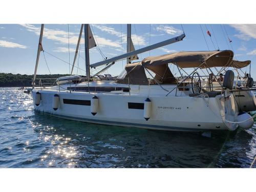 Segelyacht Sun Odyssey 440 chartern in Pomer Segelyacht Sun Odyssey 440 chartern in Pomer