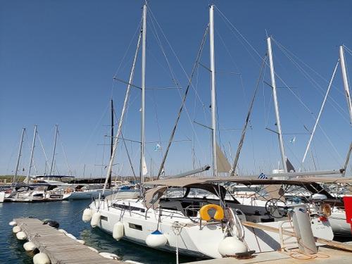 Segelboot Sun Odyssey 440 chartern in Skiathos