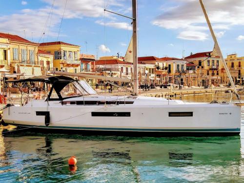 Segelboot Sun Odyssey 440 Yachtcharter in Rhodos Marina