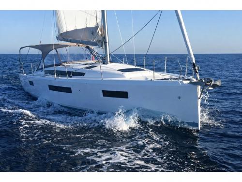 Segelyacht Sun Odyssey 440 Yachtcharter in Nettuno