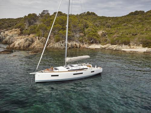 Sailing yacht Sun Odyssey 440 for hire in Goecek