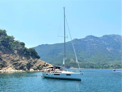 Sailing boat Sun Odyssey 440 available for charter in Keramoti Marina