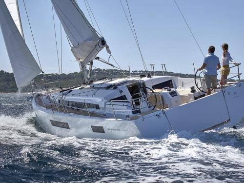 Segelboot Sun Odyssey 440 Yachtcharter in Marina Drage
