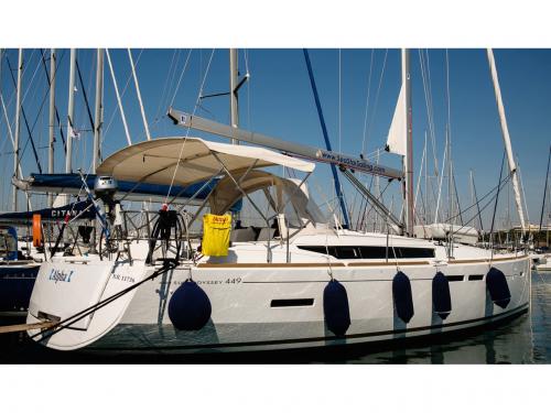 Yacht Sun Odyssey 449 for charter in Athens