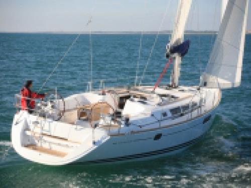 Yacht Sun Odyssey 44i - Sailboat Charter Hyeres