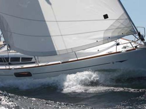 Sailing yacht Sun Odyssey 44i for rent in Flamanville