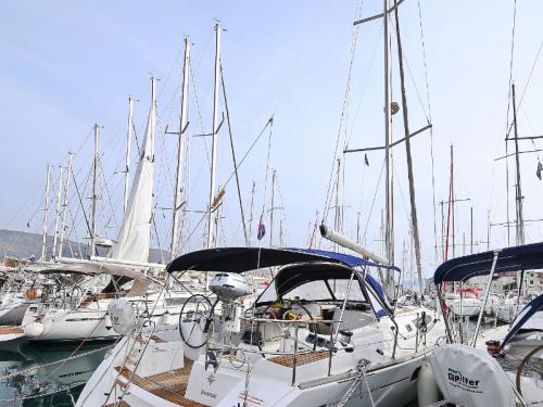 Segelyacht Sun Odyssey 44i Yachtcharter in Lefkas