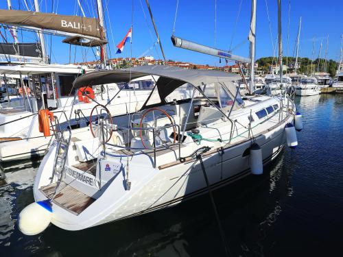 Sailing boat Sun Odyssey 44i for hire in Pula