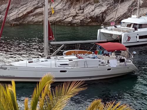 Sailboat Sun Odyssey 45 available for charter in Sukosan Bibinje