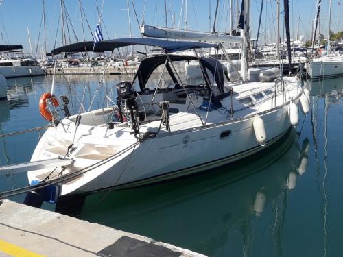 Yacht Sun Odyssey 47 for charter in Alimos Marina Kalamaki