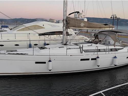 Yacht Sun Odyssey 479 available for charter in Elefsina