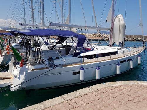 Sailing boat Sun Odyssey 479 for rent in Marina di Olbia