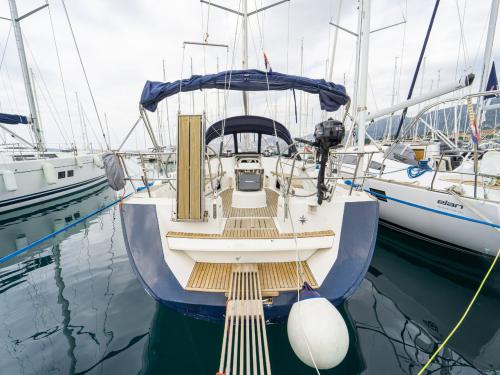 Yacht Sun Odyssey 49 available for charter in Kastel Gomilica