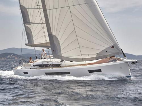Segelyacht Sun Odyssey 490 chartern in Rodi Garganico