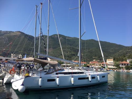 Sailing yacht Sun Odyssey 490 available for charter in Nikiana Sailing yacht Sun Odyssey 490 available for charter in Nikiana