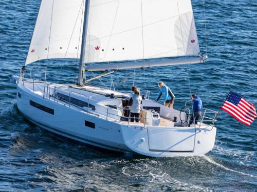 Segelboot Sun Odyssey 490 Yachtcharter in Sfagia Harbour
