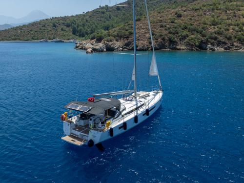 Segelyacht Sun Odyssey 490 chartern in Ece Saray Marina