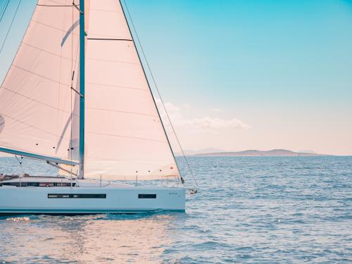 Yacht Sun Odyssey 490 available for charter in Athens