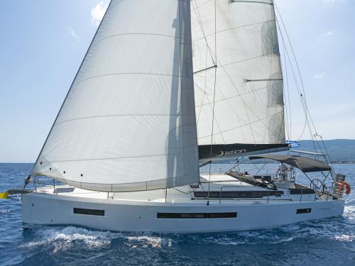 Sailing yacht Sun Odyssey 490 available for charter in Kos City