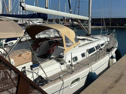 Sailing boat Sun Odyssey 49 Performance for hire in Grimaud