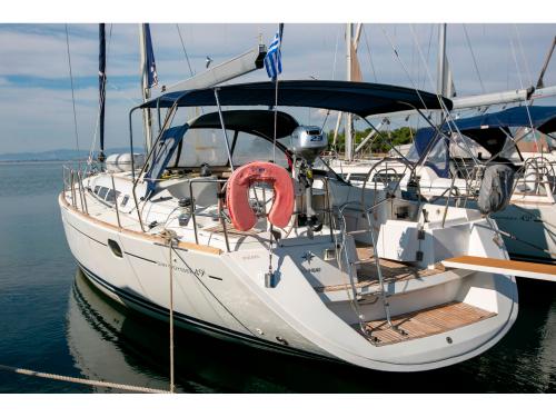 Sailboat Sun Odyssey 49i for rent in Keramoti