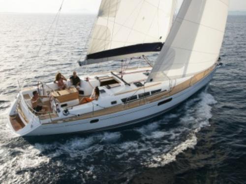 Segelboot Sun Odyssey 49i Yachtcharter in Athen