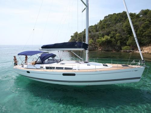 Sun Odyssey 49i Segelyacht Charter Furnari