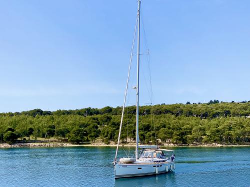 Segelyacht Sun Odyssey 509 chartern in Marina Mandalina