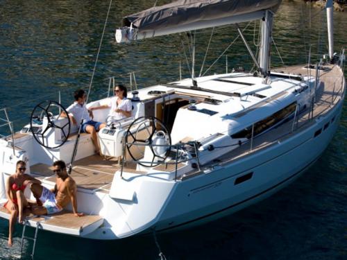 Segelyacht Sun Odyssey 509 Yachtcharter in Yachthafen von Palma