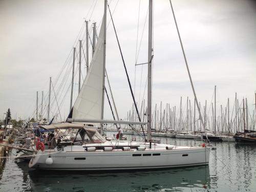 Yacht Sun Odyssey 519 Yachtcharter in Lavrio