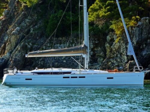 Segelyacht Sun Odyssey 519 Yachtcharter in Lavrio