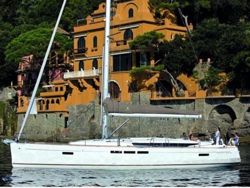 Segelboot Sun Odyssey 519 Yachtcharter in Marina Mallorca Nautica