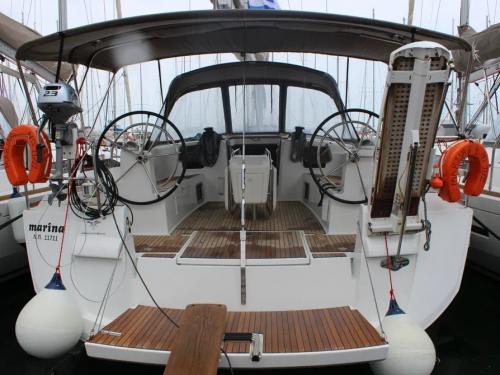 Sailboat Sun Odyssey 519 for rent in Kos Marina