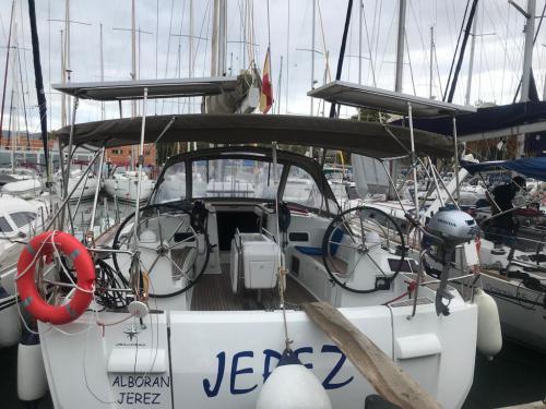Sailing yacht Sun Odyssey 519 for rent in San Miguel de Abona