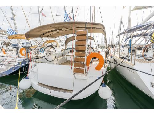 Yacht Sun Odyssey 519 Yachtcharter in Skiathos Haupthafen