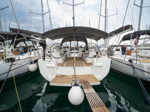 Yacht Sun Odyssey 519 for rent in Seget