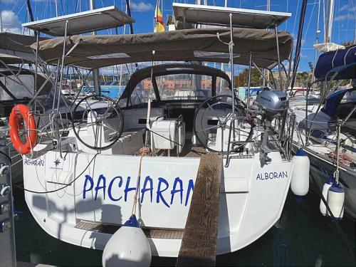 Yacht Sun Odyssey 519 chartern in Palma