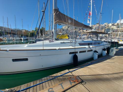 Sailing yacht Sun Odyssey 519 for charter in Marina Piso Livadi