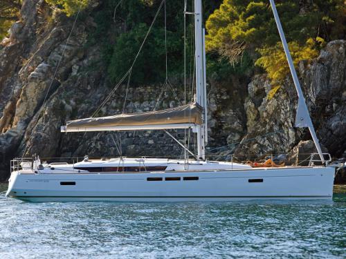 Sailboat Sun Odyssey 519 available for charter in Athens