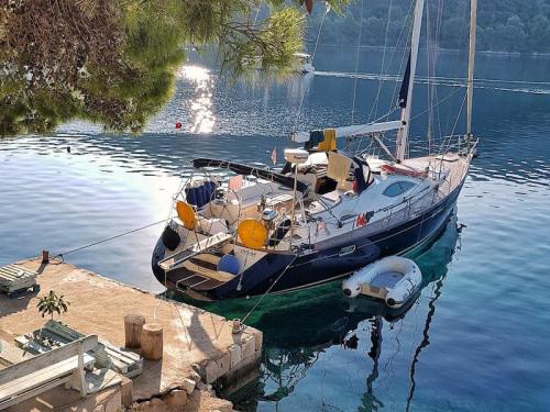 Sailing yacht Sun Odyssey 54 DS for hire in Sibenik