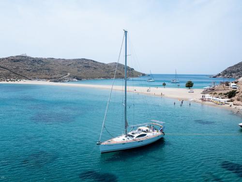 Yacht Sun Odyssey 54 DS available for charter in Marina Perigiali