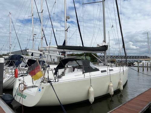 Yacht Varianta 44 for hire in Lemmer