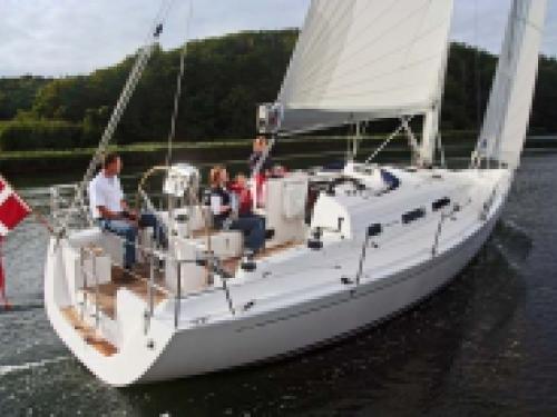 Sailing yacht X 34 for hire in Marina Monnickendam