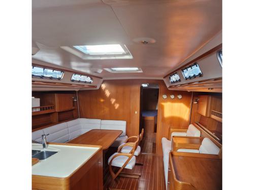 Yacht X 50 for rent in Primosten