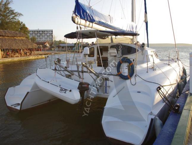 Cat Bahia 46 for rent in Marina Cienfuegos