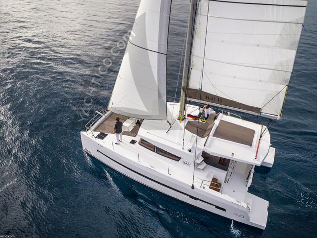 Katamaran Bali 4.0 Yachtcharter in Sibenik